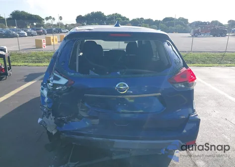 2017 Nissan Rogue S z USA, uszkodzony, nr VIN KNMAT2MT9HP562204